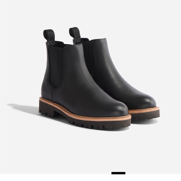 NWT Chelsea Go To Lug Boot Black Boot with Brown Trim - Picture 3 of 16